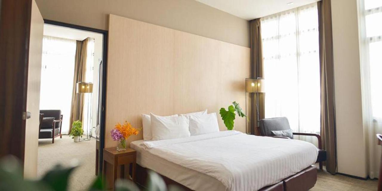 Grand Howard Hotel Bangkok Bagian luar foto