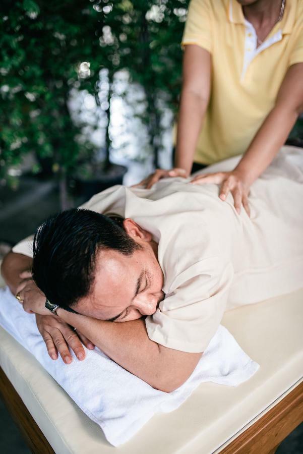 Grand Howard Hotel Bangkok Bagian luar foto